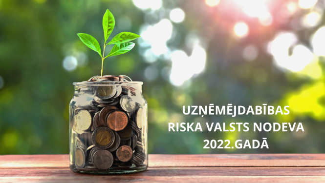 Burciņā nauda, no kuras aug koks
