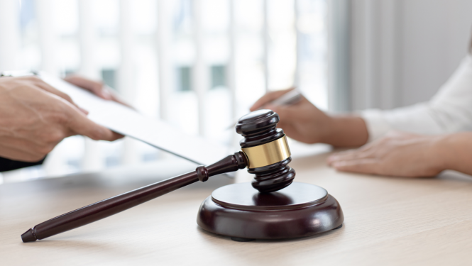 Tiesas āmurs: saeima atbalsta maksātnespējas procesa mehānismu stiprināšanu