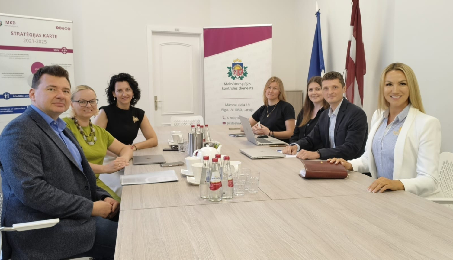 Maksātnespējas kontroles dienestā pie sarunu galda tiekas MKD un Administratoru asociācijas pārstāvji