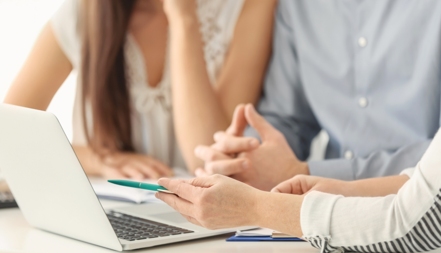 Ilustratīvs attēls par iespējām saņemt sertificēta maksātnesp'jeas procesa administratora bezmaksas konsultāciju