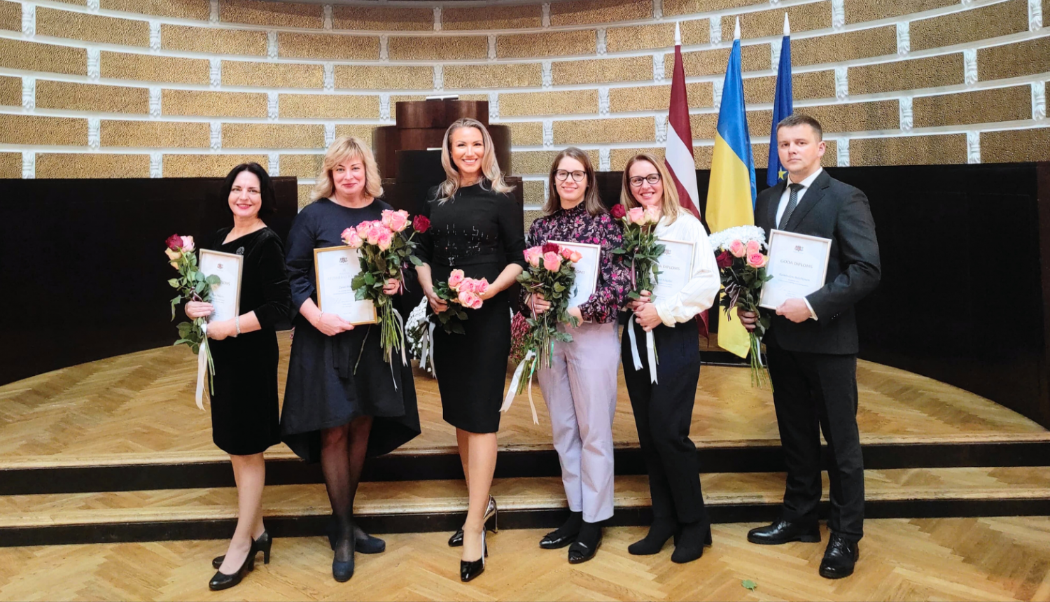 MKD nodarbinātie Latvijas Universitātes aulā TM apbalvošanas ceremonijā.